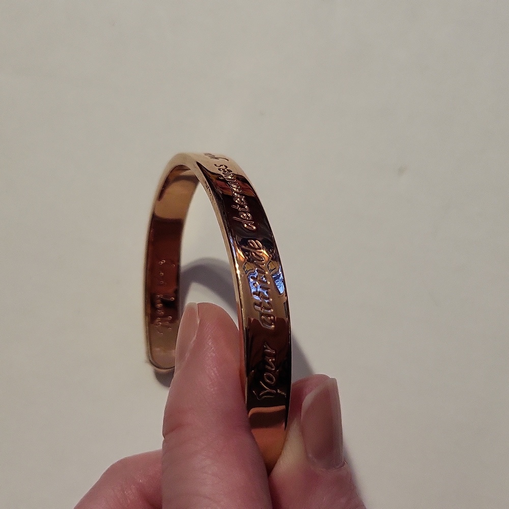 Mary Kay rosegold bracelet